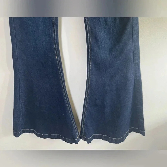KanCan High Rise Extreme Flare Jeans 5 26x32” Dark Wash Denim Bell Bottoms 0050 - Picture 4 of 12